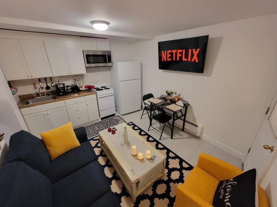 Comfy And Chic Boston Apartment! Free Parking Exterior photo